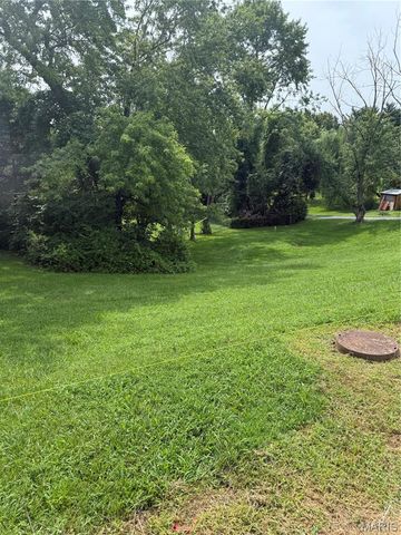 4984 Ambs Road, Mehlville, MO 63128