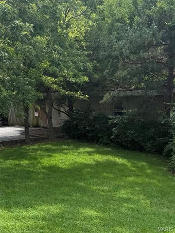 4984 Ambs Road, Mehlville, MO 63128