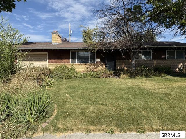 676 Davidson Drive, Idaho Falls, ID 83401