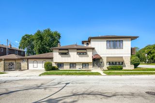 10300 S Central Park Avenue, Chicago, IL 60655