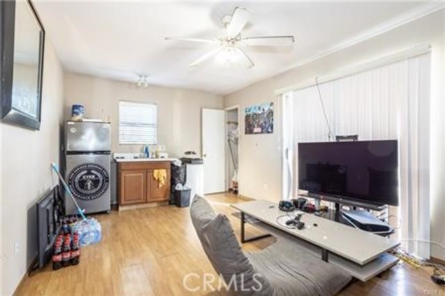 15025 Hiawatha, San Fernando, CA 91345