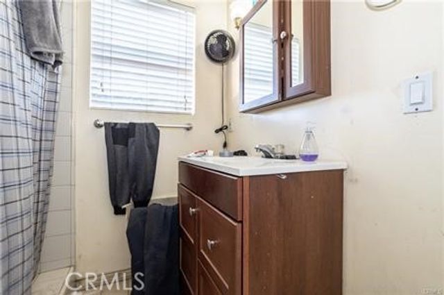 15025 Hiawatha, San Fernando, CA 91345