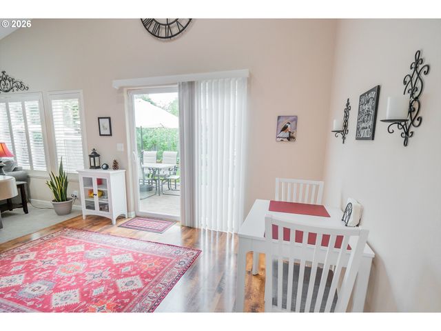 5548 Jeffrey Way, Eugene, OR 97402