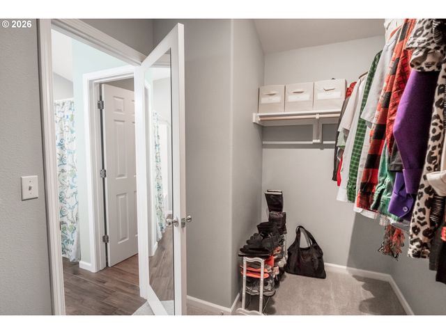 5548 Jeffrey Way, Eugene, OR 97402