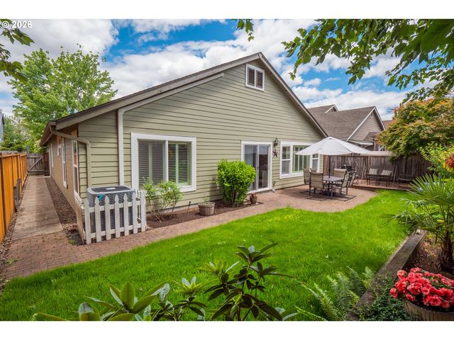 5548 Jeffrey Way, Eugene, OR 97402
