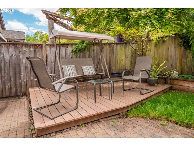 5548 Jeffrey Way, Eugene, OR 97402