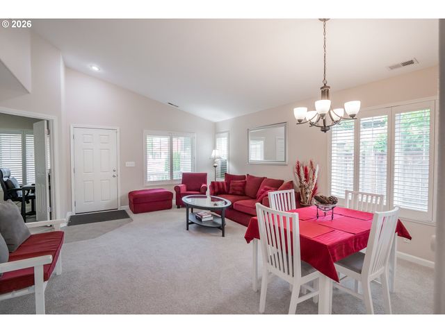 5548 Jeffrey Way, Eugene, OR 97402