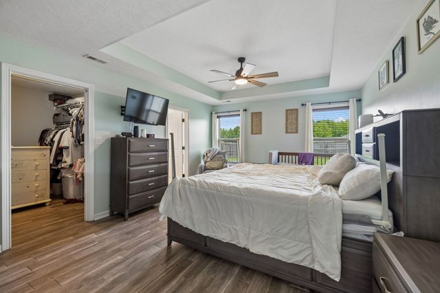 1075 Freedom Dr, Clarksville, TN 37042