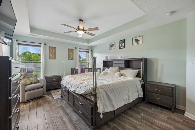 1075 Freedom Dr, Clarksville, TN 37042