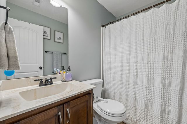 1075 Freedom Dr, Clarksville, TN 37042