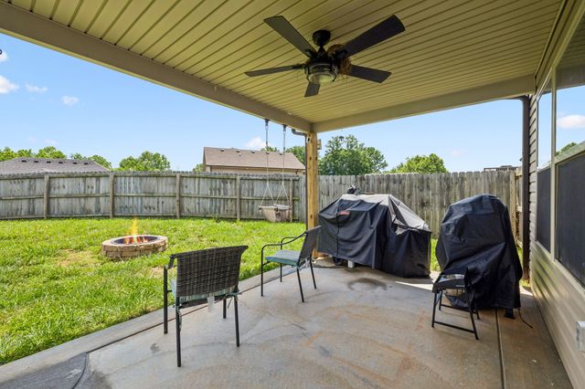 1075 Freedom Dr, Clarksville, TN 37042
