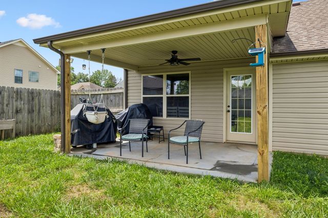 1075 Freedom Dr, Clarksville, TN 37042