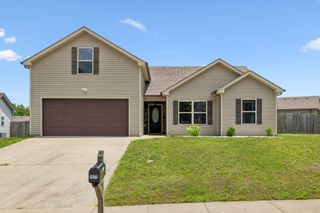 1075 Freedom Dr, Clarksville, TN 37042