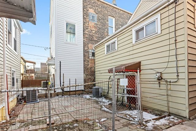 3047 S Broad Street, Chicago, IL 60608