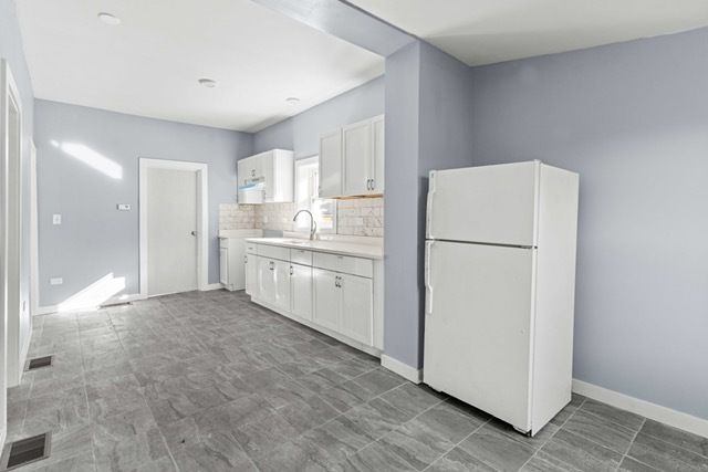 3047 S Broad Street, Chicago, IL 60608