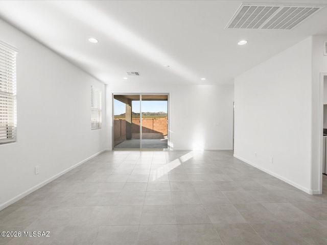 780 W Calle Cubeta, Sahuarita, AZ 85629