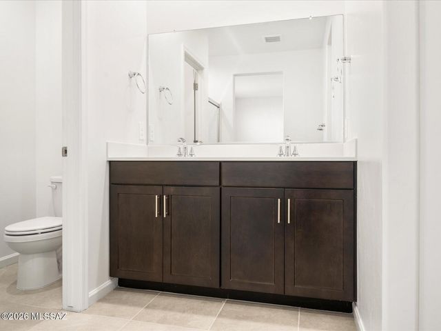 780 W Calle Cubeta, Sahuarita, AZ 85629