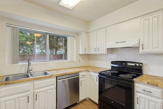 7205 Southridge Trail, Fort Worth, TX 76133