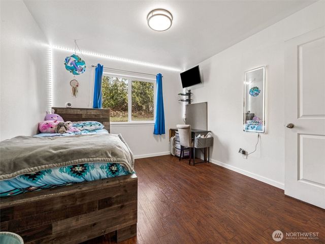 40407 Mountain Highway E, Eatonville, WA 98328