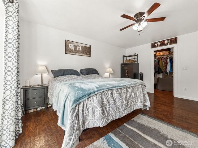 40407 Mountain Highway E, Eatonville, WA 98328