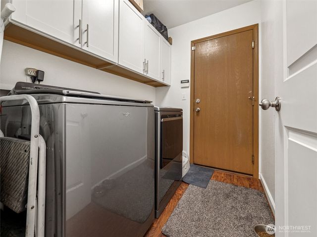 40407 Mountain Highway E, Eatonville, WA 98328