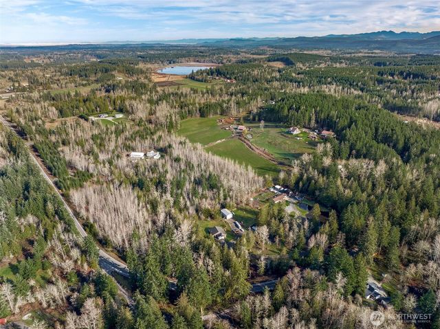 40407 Mountain Highway E, Eatonville, WA 98328