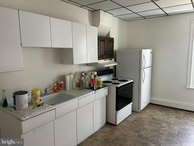 49 E WASHINGTON ST, Topton, PA 19562