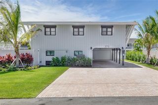 370 Bayland RD, Fort Myers Beach, FL 33931