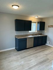 7060 Victory Avenue, Warren, MI 48091