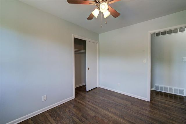 5629 W 50th Street, Roeland Park, KS 66202