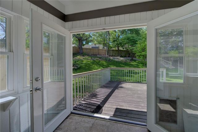 5629 W 50th Street, Roeland Park, KS 66202