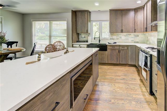 5629 W 50th Street, Roeland Park, KS 66202