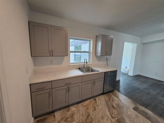 5660 PECOS STREET, Orlando, FL 32807