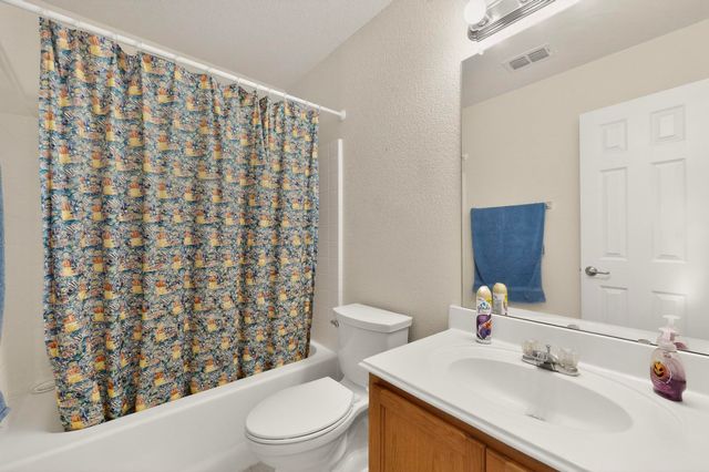 508 Logan Drive, Azle, TX 76020