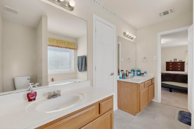 508 Logan Drive, Azle, TX 76020