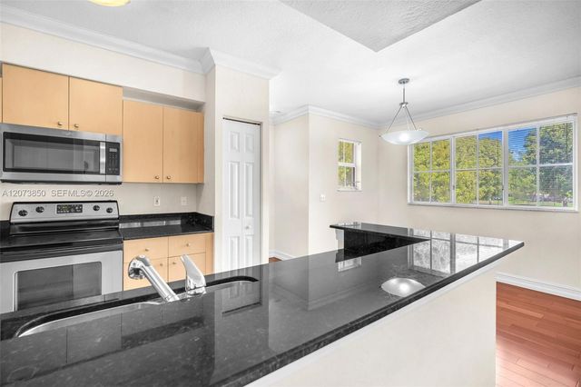 2532 Centergate Drive 201, Miramar, FL 33025