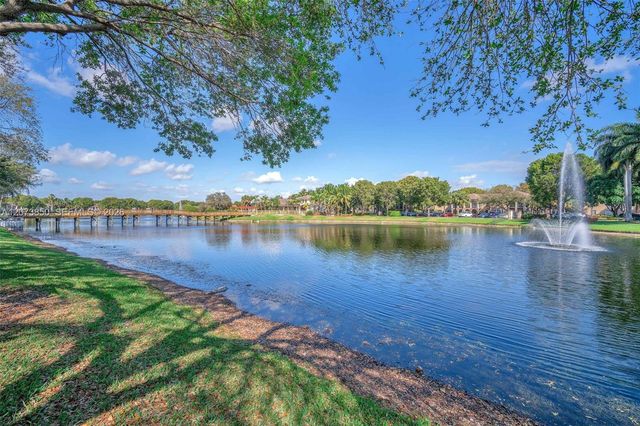 2532 Centergate Drive 201, Miramar, FL 33025