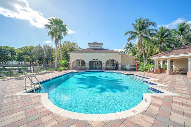 2532 Centergate Drive 201, Miramar, FL 33025