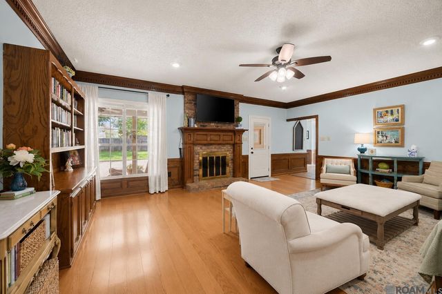 2103 Aspenwood Dr, Baton Rouge, LA 70816
