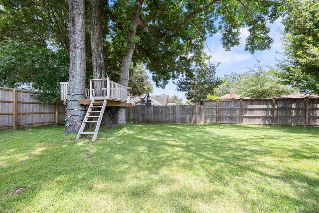 2103 Aspenwood Dr, Baton Rouge, LA 70816
