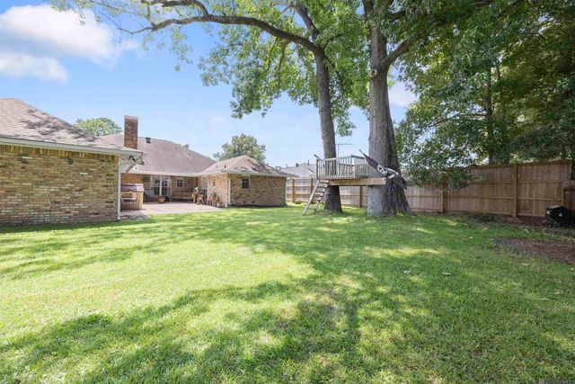 2103 Aspenwood Dr, Baton Rouge, LA 70816