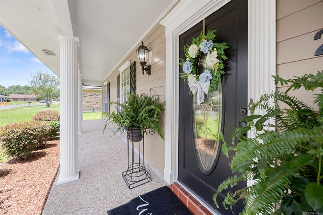 2103 Aspenwood Dr, Baton Rouge, LA 70816