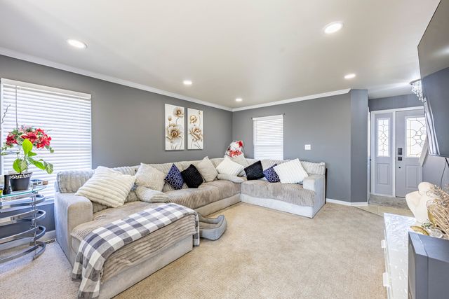 2803 Huntington Drive, Belvidere, IL 61008