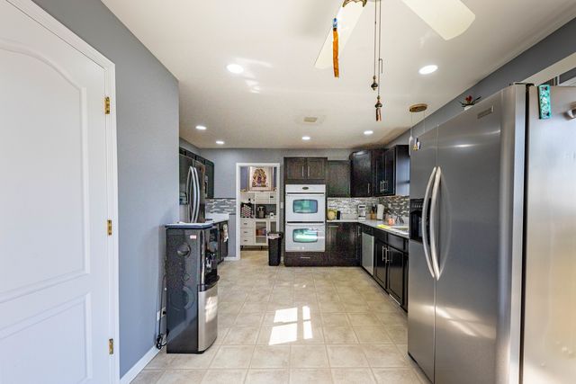 2803 Huntington Drive, Belvidere, IL 61008