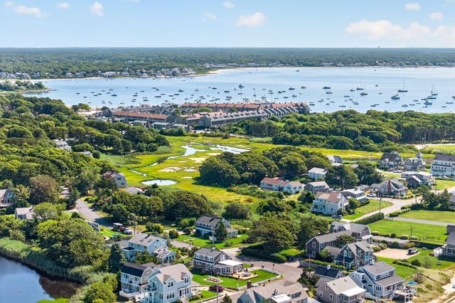 316 Sea Street APT I, Hyannis, MA 02601