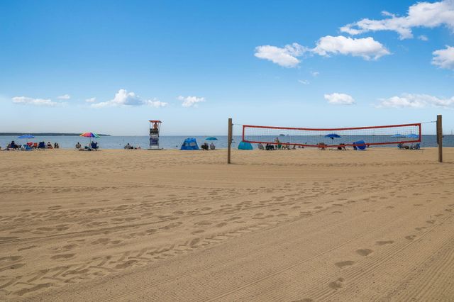 316 Sea Street APT I, Hyannis, MA 02601