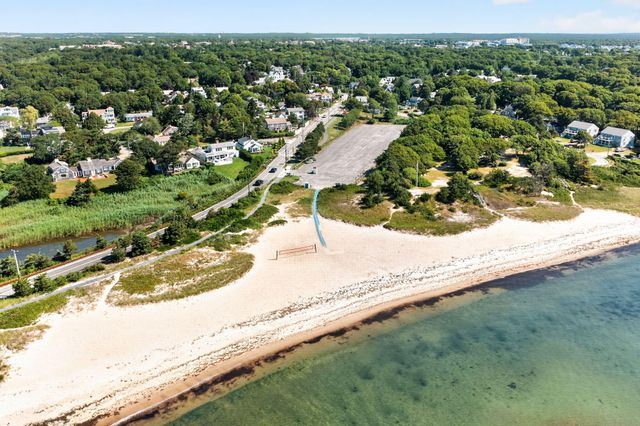316 Sea Street APT I, Hyannis, MA 02601