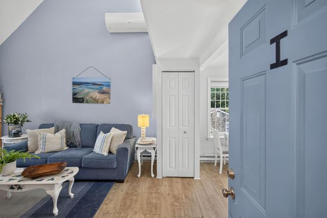 316 Sea Street APT I, Hyannis, MA 02601