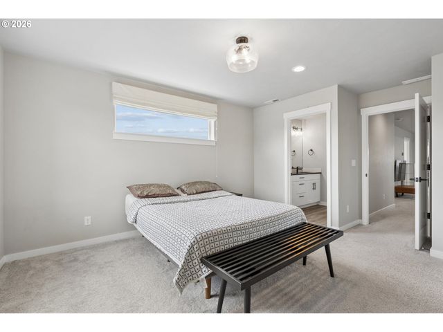 4331 Se 65TH Ave, Hillsboro, OR 97123
