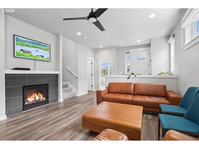 4331 Se 65TH Ave, Hillsboro, OR 97123